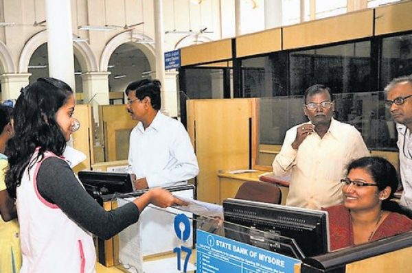 1 ਮਈ ਤੋਂ ਬੈਂਕਾਂ ਵਿਚ ਪਬਲਿਕ ਲਈ ਲੈਣ ਦੇਣ ਦਾ ਸਮਾਂ 2 ਵਜੇ ਤੱਕ