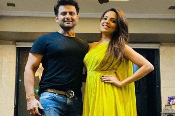 ਕਾਮੇਡੀਅਨ ਸੁਗੰਧਾ ਮਿਸ਼ਰਾ ਦੇ ਖ਼ਿਲਾਫ਼ ਕੇਸ ਹੋਇਆ ਦਰਜ, ਵਿਆਹ ਵਿਚ ਜੁਟੀ ਸੀ ਭੀੜ