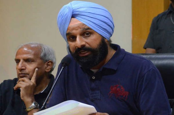 ਕੋਰੋਨਾ ਕਾਲ ਦੌਰਾਨ ਨਿੱਜੀ ਹਸਪਤਾਲਾਂ ਵਾਲੇ ਲੁੱਟ ਮਚਾ ਰਹੇ – ਬਿਕਰਮਜੀਤ ਸਿੰਘ ਮਜੀਠੀਆ