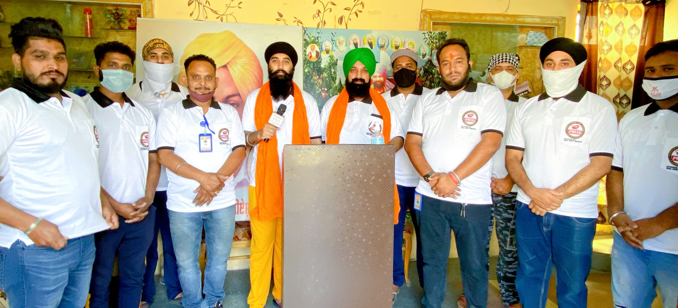 ਪੱਤਰਕਾਰ ਵੈਲਫ਼ੇਅਰ ਐਸੋਸੀਏਸ਼ਨ ਦੀ ਮੀਟਿੰਗ ਦੌਰਾਨ ਲਏ ਗਏ ਅਹਿਮ ਫੈਸਲੇ ਜਿਸ ਵਿਚ ਲੋਕਾਂ ਨੂੰ ਕਰੌਨਾ ਤੌਂ ਬੱਚਣ ਲਈ ਅਪਣੇ ਘਰਾਂ ਵਿੱਚ ਰਹਿਣ ਲਈ ਪ੍ਰੇਰਿਤ ਕੀਤਾ ਗਿਆ