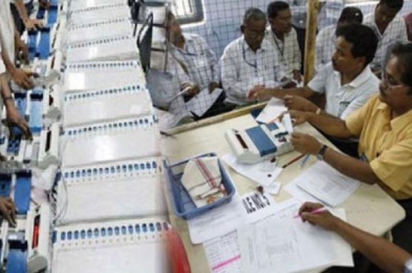 ਪੱਛਮੀ ਬੰਗਾਲ ਚੋਣ ਨਤੀਜੇ : ਰੁਝਾਣਾਂ ‘ਚ ਤ੍ਰਿਣਮੂਲ ਕਾਂਗਰਸ 190 ਸੀਟਾਂ ‘ਤੇ ਅਤੇ ਭਾਜਪਾ 98 ਸੀਟਾਂ ‘ਤੇ ਅੱਗੇ