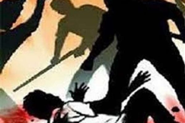 ਬੇਟੀ ਦਾ ਹੋਇਆ ਤਲਾਕ ਤਾਂ ਗੁੱਸੇ ‘ਚ ਘਰਵਾਲਿਆਂ ਨੇ ਪ੍ਰੇਮੀ ਨੂੰ ਖੰਭੇ ਨਾਲ ਬੰਨ੍ਹ ਕੇ ਕੁੱਟਿਆ