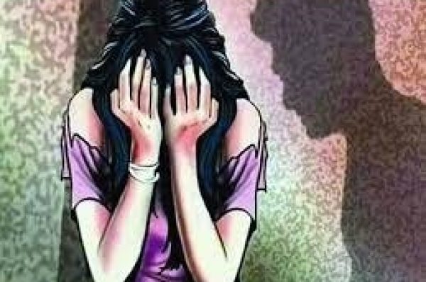 ਸ਼ਰਮਨਾਕ ਕਾਰਾ : ਪਿਓ ਨੇ ਆਪਣੀ ਨਾਬਾਲਗ ਧੀ ਨੂੰ ਬਣਾਇਆ ਹਵਸ ਦਾ ਸ਼ਿਕਾਰ, ਮਾਮਲਾ ਦਰਜ