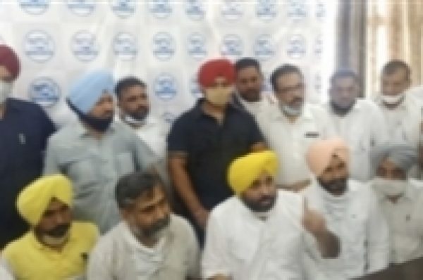 ਭਗਵੰਤ ਮਾਨ ਨੇ ਕਿਹਾ- ਬਿਨਾਂ ਮਲਾਹ ਦੀ ਕਿਸ਼ਤੀ ਵਾਂਗ ਲਾਵਾਰਸ ਹੋਇਆ ਪੰਜਾਬ