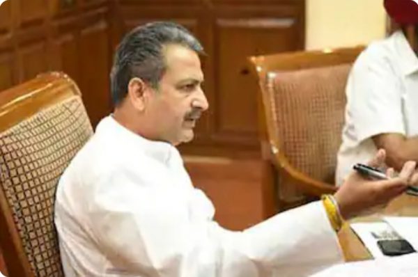 ਬਾਰਵੀਂ ਜਮਾਤ ਦੀਆਂ ਪ੍ਰੀਖਿਆਵਾਂ ਰੱਦ, CBSE  ਪੈਟਰਨ ਦੇ ਆਧਾਰ ‘ਤੇ ਐਲਾਨਿਆ ਜਾਵੇਗਾ ਨਤੀਜਾ: ਵਿਜੈ ਇੰਦਰ ਸਿੰਗਲਾ