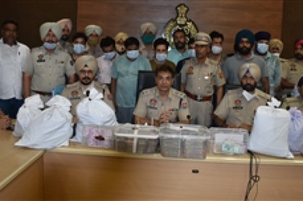 ਅੰਤਰਰਾਜੀ ਨਸ਼ਾ ਸਮੱਗਲਿੰਗ ਰੈਕੇਟ ਦਾ ਪਰਦਾਫਾਸ਼, 3 ਕਿਲੋ ਹੈਰੋਇਨ ਤੇ 40 ਲੱਖ ਰੁਪਏ ਤੋਂ ਵੱਧ ਡਰੱਗ ਮਨੀ ਸਮੇਤ 6 ਸਮੱਗਲਰ ਫੜੇ