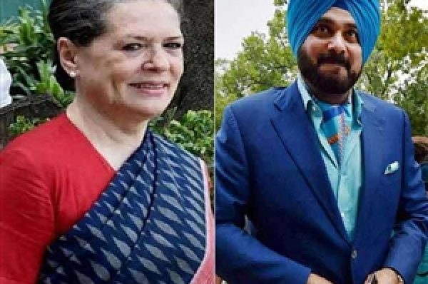 ਪੰਜਾਬ ‘ਚ ਹਾਈ ਵੋਲਟੇਜ ਡਰਾਮੇ ਤੋਂ ਬਾਅਦ ਸੋਨੀਆ ਗਾਂਧੀ ਨੇ ਸਿੱਧੂ ਵਿਚਕਾਰ ਮੁਲਾਕਾਤ ਖਤਮ, ਅੱਜ ਹੋ ਸਕਦੈ ਵੱਡਾ ਫੈਸਲਾ