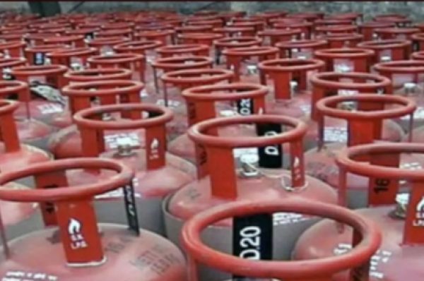 ਸਬਸਿਡੀ ਵਾਲੇ ਘਰੇਲੂ ਰਸੋਈ ਗੈਸ ਸਿਲੰਡਰ ਦੀ ਕੀਮਤ ਵਿਚ ਹੋਇਆ ਵਾਧਾ