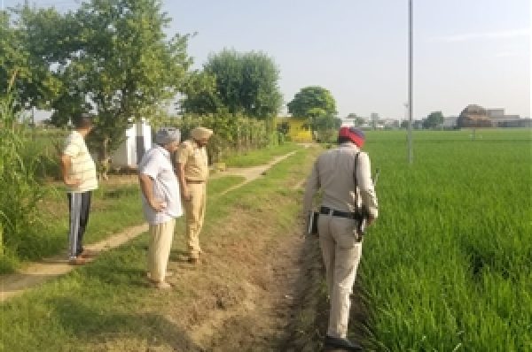 ਜ਼ਮੀਨੀ ਵਿਵਾਦ ਤੇ ਪੈਸਿਆਂ ਦੇ ਲੈਣ-ਦੇਣ ਨੂੰ ਲੈ ਕੇ ਛੋਟੇ ਭਰਾ ਨੇ ਵੱਡੇ ਭਰਾ ਤੇ ਚਚੇਰੇ ਭਰਾ ’ਤੇ ਚਲਾਈਆਂ ਗੋਲ਼ੀਆਂ