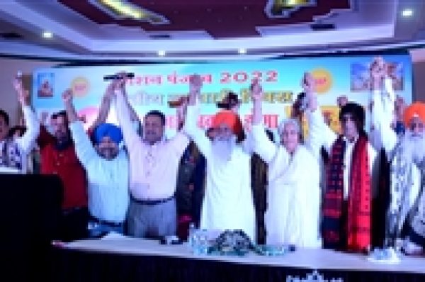 ਪੰਜਾਬ ’ਚ ਇਕ ਹੋਰ ਸਿਆਸੀ ਪਾਰਟੀ ਦਾ ਆਗਾਜ਼, ਵਪਾਰੀਆਂ ਨੇ ਬਣਾਈ ਭਾਰਤੀ ਆਰਥਿਕ ਪਾਰਟੀ, ਚੜੂਨੀ ਹੋਣਗੇ ਮੁੱਖ ਮੰਤਰੀ ਚਿਹਰਾ