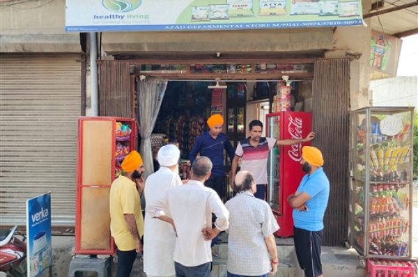 15 ਅਗਸਤ ਦੇ ਸਖ਼ਤ ਸੁਰੱਖਿਆ ਪ੍ਰਬੰਧ ! ਦਿਨ-ਦਿਹਾੜੇ ਪਿਸਤੌਲ ਦੇ ਜ਼ੋਰ ‘ਤੇ ਲੁੱਟਿਆ ਕਰਿਆਨਾ ਸਟੋਰ ਮਾਲਕ