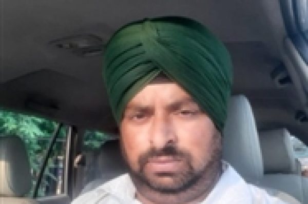 ਸੜਕ ਹਾਦਸੇ ‘ਚ ਮੌਤ ਦੀ ਖ਼ਬਰ ਸੁਣ ਕੇ ਗੁਆਂਢੀ ਨੇ ਵੀ ਤੋੜਿਆ ਦਮ