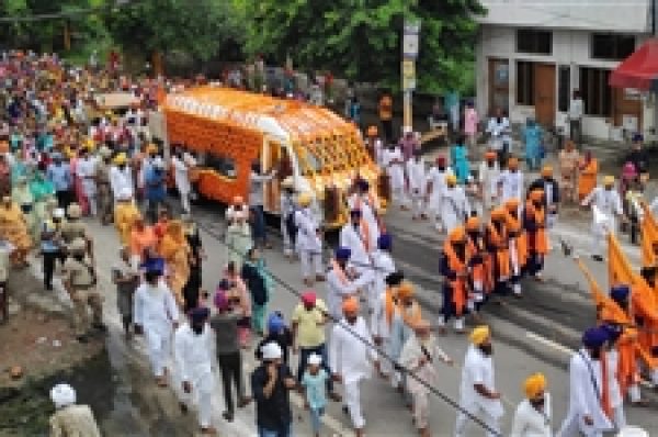 ਸ੍ਰੀ ਗੁਰੂ ਨਾਨਕ ਦੇਵ ਜੀ ਦੇ ਵਿਆਹ ਪੁਰਬ ਨੂੰ ਸਮਰਪਿਤ ਅਲੌਕਿਕ ਲਗਰ ਕੀਰਤਨ ਸਜਾਇਆ