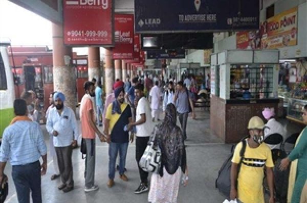 Punjab ‘ਚ ਕਾਂਟ੍ਰੈਕਟ ਬੱਸ ਕਰਮਚਾਰੀਆਂ ਦਾ ਐਲਾਨ, ਮੰਗਾਂ ਨਾ ਮੰਨੀਏ ਤਾਂ 29 ਸਤੰਬਰ ਤੋਂ ਬਾਅਦ ਫਿਰ ਕਰਾਂਗੇ ਅਣਮਿੱਥੇ ਸਮੇਂ ਲਈ ਹੜਤਾਲ