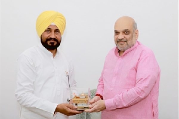 ਪੰਜਾਬ ਦੇ ਮੁੱਖ ਮੰਤਰੀ ਨੇ ਕੇਂਦਰੀ ਮੰਤਰੀ ਅਮਿਤ ਸ਼ਾਹ ਨਾਲ ਕੀਤੀ ਮੁਲਾਕਾਤ, ਤਿੰਨ ਖੇਤੀ ਕਾਨੂੰਨ ਰੱਦ ਕਰਨ ਦੀ ਅਪੀਲ