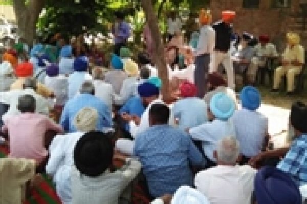 ਬਿਜਲੀ ਮੁਲਾਜਮਾਂ ਨੇ ਕੀਤਾ ਰੋਸ ਮੁਜ਼ਾਹਰਾ