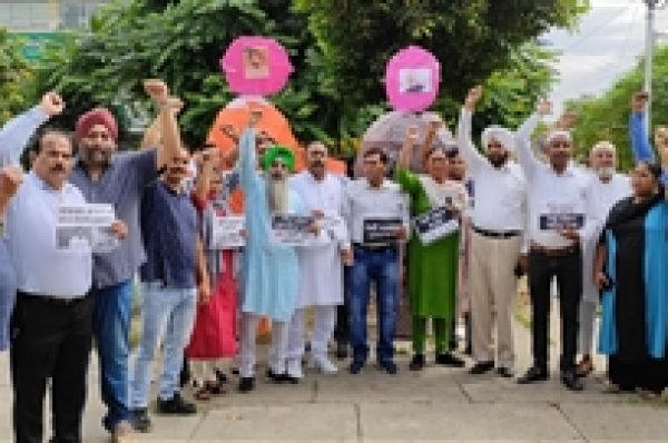 ਅੱਧੇ ਪੰਜਾਬ ’ਤੇ BSF ਰਾਹੀਂ ਭਾਜਪਾ ਦਾ ਕਬਜ਼ਾ ਕਰਾਉਣ ਲਈ ਮੁੱਖ ਮੰਤਰੀ ਚੰਨੀ ਖ਼ੁਦ ਜ਼ਿੰਮੇਵਾਰ: ਰਾਜਵਿੰਦਰ ਕੌਰ ਅਤੇ ਪ੍ਰੇਮ ਕੁਮਾਰ