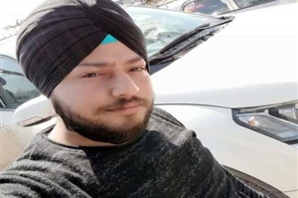 ਅੰਮ੍ਰਿਤਸਰ ‘ਚ ਪਤਨੀ ਦੀ ਮੌਤ ਤੋਂ ਬਾਅਦ ਨੌਜਵਾਨ ਨੇ ਥਾਣੇ ‘ਚ ਫਾਹਾ ਲਗਾ ਕੇ ਕੀਤੀ ਆਤਮਹੱਤਿਆ, ਜਾਂਚ ‘ਚ ਜੁਟੀ ਪੁਲਿਸ