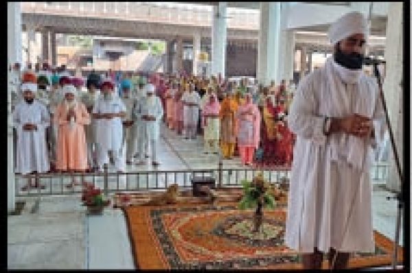 ਬਾਬਾ ਨੰਦ ਸਿੰਘ ਨੇ ਸ੍ਰੀ ਗੁਰੂ ਗ੍ੰਥ ਸਾਹਿਬ ਦੇ ਲੇਖੇ ਲਾਇਆ ਸਾਰਾ ਜੀਵਨ’
