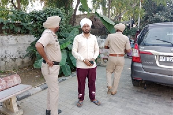 ਖੇਤ ’ਚ ਲਾਂਘੇ ਨੂੰ ਲੈ ਕੇ ਦੋ ਧਿਰਾਂ ’ਚ ਖੂਨੀ ਝੜਪ ਦੌਰਾਨ ਬਜ਼ੁਰਗ ਦਾ ਕਤਲ, ਲੜਕੀ ਗੰਭੀਰ ਜ਼ਖ਼ਮੀ