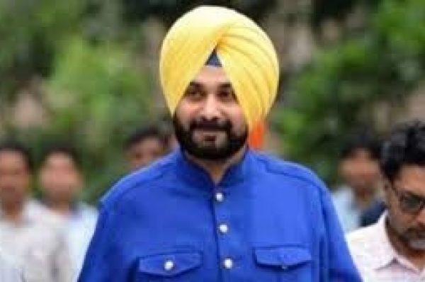 ਨਵਜੋਤ ਸਿੱਧੂ ਨੇ ਡੇਢ ਮਹੀਨੇ ਬਾਅਦ ਮੁੜ ਸੰਭਾਲਿਆ PPCC ਦਾ ਕਾਰਜਭਾਰ, ਹਰੀਸ਼ ਚੌਧਰੀ ਰਹੇ ਮੌਜੂਦ