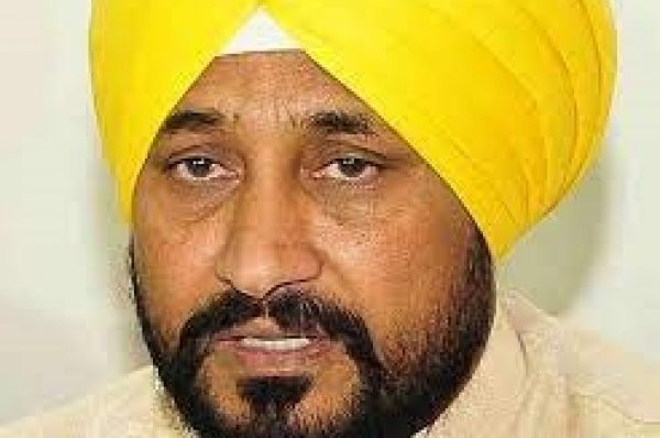 ਜਦੋਂ ਤਕ ਕਾਨੂੰਨ ਰੱਦ ਦਾ ਐਲਾਨ ਹਕੀਕਤ ’ਚ ਨਹੀਂ ਬਦਲਦਾ ,ਉਦੋਂ ਤਕ ਚੌਕਸ ਰਹਿਣ ਦੀ ਲੋੜ : ਚੰਨੀ