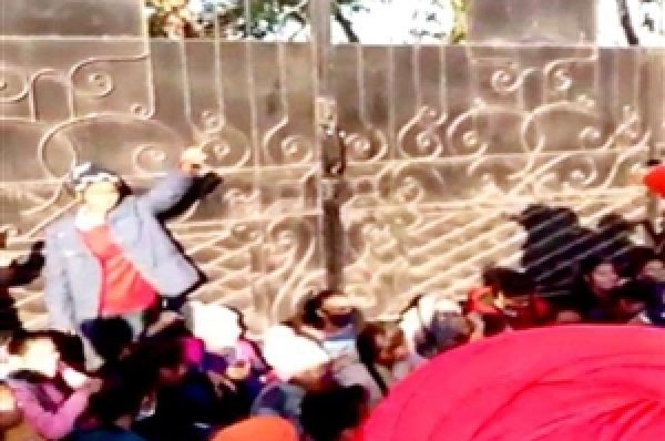 ਪੁਲਿਸ ਦੀ ਭਰਤੀ ਦਾ ਰੋਸ ਜ਼ਾਹਿਰ ਕਰ ਰਹੇ ਨੌਜਵਾਨਾਂ ‘ਤੇ ਪੁਲਿਸ ਨੇ ਕੀਤਾ ਲਾਠੀਚਾਰਜ, ਤਿੰਨ ਨੂੰ ਲਿਆ ਹਿਰਾਸਤ ‘ਚ