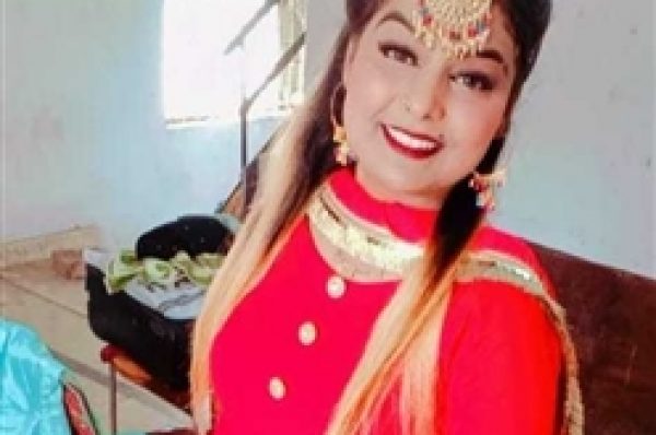ਬੇਕਾਬੂ ਕਾਰ ਡਿਵਾਈਡਰ ਨਾਲ ਟਕਰਾਈ, ਇਕ ਡਾਂਸਰ ਦੀ ਮੌਤ, ਤਿੰਨ ਜਣੇ ਗੰਭੀਰ ਜ਼ਖਮੀ