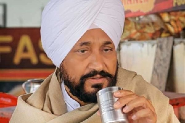 ਈਡੀ ਦੀ ਛਾਪੇਮਾਰੀ ਖ਼ਿਲਾਫ਼ ਸੀਐੱਮ ਚੰਨੀ ਨੂੰ ਮਿਲਿਆ ਪਾਰਟੀ ਦਾ ਸਾਥ, ਰੇਤ ਮਾਈਨਿੰਗ ਮੁੱਦੇ ‘ਤੇ ਅਲੱਗ-ਥਲੱਗ ਪਏ