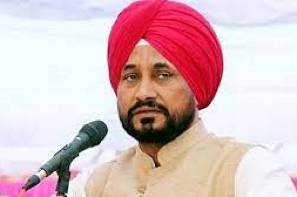 ਚੰਨੀ ਨੇ ਕਿਹਾ- ਕੇਜਰੀਵਾਲ ਨੇ ਝੂਠੇ ਇਲਜ਼ਾਮ ਲਾ ਕੇ ਮੈਨੂੰ ਬਦਨਾਮ ਕੀਤਾ, ਕਰਾਂਗਾ ਮਾਣਹਾਨੀ ਦਾ ਕੇਸ
