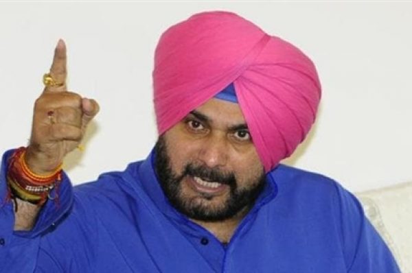 CM Face ਦੇ ਐਲਾਨਣ ਤੋਂ ਬਾਅਦ ਪਹਿਲੀ ਵਾਰ ਛਲਕਿਆ ਸਿੱਧੂ ਦਾ ਦਰਦ, ਟਵਿੱਟਰ ‘ਤੇ ਵੀਡੀਓ ਸ਼ੇਅਰ ਕਰ ਕੇ ਖ਼ੁਦ ਨੂੰ ਦੱਸਿਆ ਪੰਜਾਬ ਦਾ ਸਭ ਤੋਂ ਵੱਡਾ ਹਿਤੈਸ਼ੀ