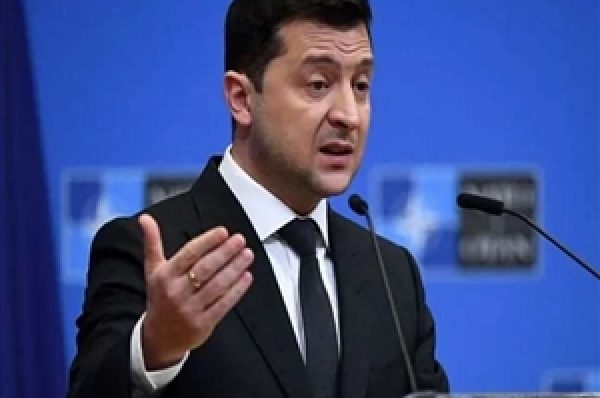 ਜੰਗ ਦੇ ਵਧਦੇ ਖਤਰੇ ਦੇ ਵਿਚਕਾਰ, ਯੂਕ੍ਰੇਨ ਦੇ ਰਾਸ਼ਟਰਪਤੀ ਨੇ ਰੂਸ ਨੂੰ ਕਿਹਾ, “ਅਸੀਂ ਡਰਨ ਵਾਲੇ ਨਹੀਂ ਹਾਂ”