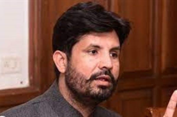 ਕਾਂਗਰਸ ਵੱਲੋਂ ‘ਆਪ’ ਸਰਕਾਰ ਦਾ ਬਜਟ ‘ਨਵੀਂ ਬੋਤਲ ‘ਚ ਪੁਰਾਣੀ ਸ਼ਰਾਬ’ ਕਰਾਰ, ਜਾਣੋ ਰਾਜਾ ਵੜਿੰਗ ਦੀ ਪ੍ਰਤੀਕਿਰਿਆ