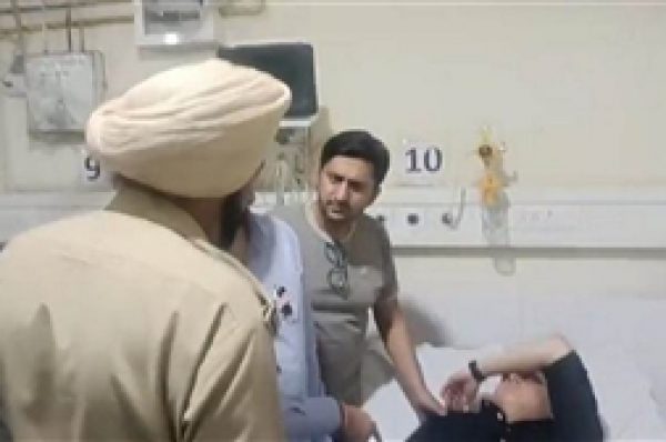 ਜਲੰਧਰ ‘ਚ ਡੀਐੱਸਪੀ ਤੇ ਜਿਊਲਰ ਦੇ ਪੁੱਤਰਾਂ ਵਿਚਾਲੇ ਖ਼ੂਨੀ ਝੜਪ, ਮਾਡਲ ਟਾਊਨ ‘ਚ ਪਾਰਟੀ ਤੋਂ ਬਾਅਦ ਸਿਵਲ ਹਸਪਤਾਲ ‘ਚ ਵੀ ਹੰਗਾਮਾ