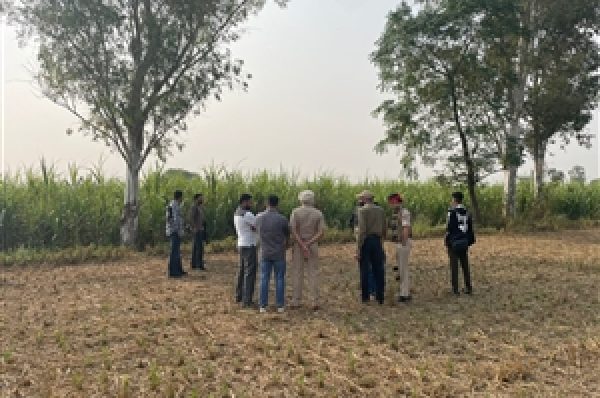 ਭੋਗਪੁਰ ਦੇ ਪਿੰਡ ਚੱਕ ਝੰਡੂ ‘ਚ ਲੁਕੇ 3-4 ਗੈਂਗਸਟਰ, 2 ਫੜੇ ; ਦਿੱਲੀ ਪੁਲਿਸ ਨੇ ਤੜਕੇ ਕੀਤੀ ਛਾਪੇਮਾਰੀ