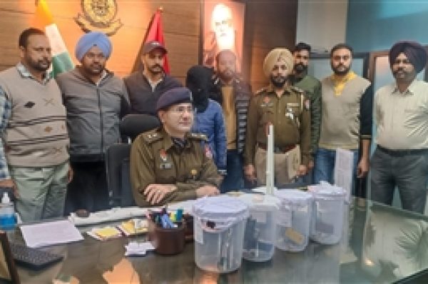 ਵਿਦੇਸ਼ੀ ਪਿਸਟਲ ਸਮੇਤ ਗੈਂਗਸਟਰ ਪਵਿੱਤਰ ਦਾ ਸਾਥੀ ਪੰਮੀ ਰੂਪਨਗਰ ਪੁਲਿਸ ਨੇ ਫੜਿਆ, ਗੈਂਗਸਟਰ ਲਾਰੈਂਸ ਬਿਸ਼ਨੋਈ ਨਾਲ ਹੈ ਸੰਬੰਧ