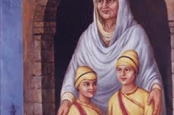 ਛੋਟੇ ਸਾਹਿਬਜ਼ਾਦਿਆਂ ਤੇ ਮਾਤਾ ਗੁਜਰੀ ਜੀ ਦੀ ਸ਼ਹਾਦਤ ਨੂੰ ਯਾਦ ਕਰਦੇ ਹੋਏ ਸ਼ਰਧਾਂਜਲੀ ਭੇਟ ਕਰਨ ਲਈ ਜ਼ਮੀਨ ’ਤੇ ਸੌਂਦੇ ਨੇ ਕਈ ਪਰਿਵਾਰ