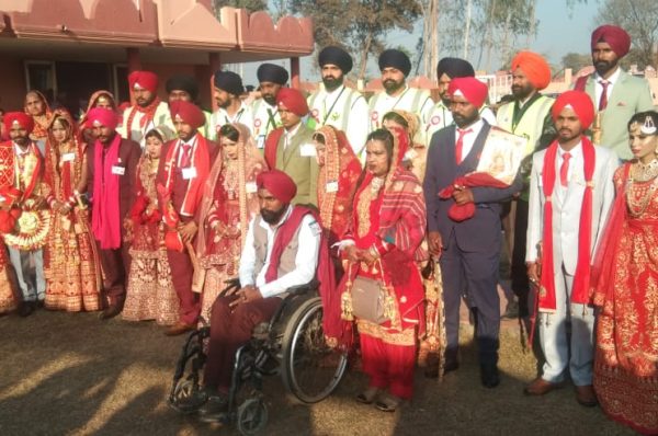 ਕਰਤਾਰਪੁਰ ਅਰਜਨ ਪੈਲੇਸ ਵਿੱਚ ਸਿੱਖ ਐਡ ਵੱਲੋਂ 12ਲੋੜਵੰਦ ਲੜਕੀਆਂ ਦਾ ਵਿਆਹ ਕੀਤਾ ਤੇ ਗਰੀਬ ਮਾਪਿਆਂ ਦੀਆਂ ਅਸੀਸਾਂ ਲਈਆ