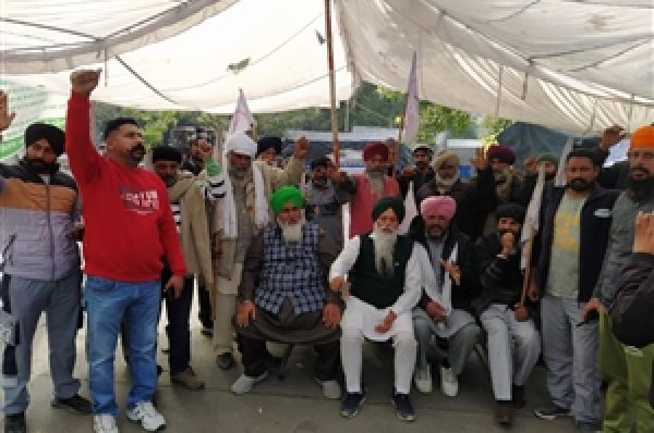 ਸਾਵਧਾਨ ! ਪੰਜਾਬ ‘ਚ ਕਿਸਾਨਾਂ ਦਾ ਰੇਲਾਂ ਰੋਕਣ ਦਾ ਐਲਾਨ, 11 ਜਨਵਰੀ ਨੂੰ ਜਨਵਰੀ ਨੂੰ ਘੇਰਨਗੇ ਪ੍ਰਦੂਸ਼ਣ ਕੰਟਰੋਲ ਬੋਰਡ ਦੇ ਦਫ਼ਤਰ