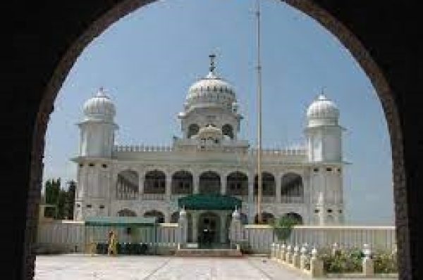 ਸਮੇਂ ਦੀਆਂ ਸਰਕਾਰਾਂ ਨੇ ਅਣਗੌਲਿਆ ਦੀਨਾ ਸਾਹਿਬ, ਗੁਰੂ ਗੋਬਿੰਦ ਸਿੰਘ ਮਾਰਗ ਦੀ ਹਾਲਤ ਨਾ ਸੁਧਾਰ ਸਕੀਆਂ ਸਰਕਾਰਾਂ