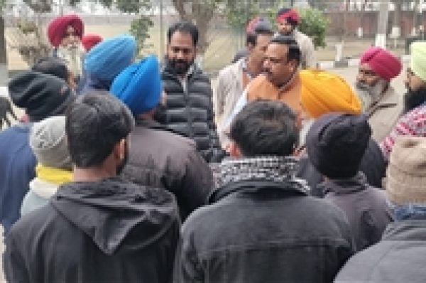 ਬਾਬਾ ਬੰਦਾ ਸਿੰਘ ਬਹਾਦਰ ਕਾਲਜ ਫਤਿਹਗੜ੍ਹ ਸਾਹਿਬ ‘ਚ ਵਿਦਿਆਰਥੀਆਂ ਦੇ ਦੋ ਧੜੇ ਭਿੜੇ, ਕਈ ਜ਼ਖ਼ਮੀ, ਮਾਹੌਲ ਤਣਾਅਪੂਰਨ