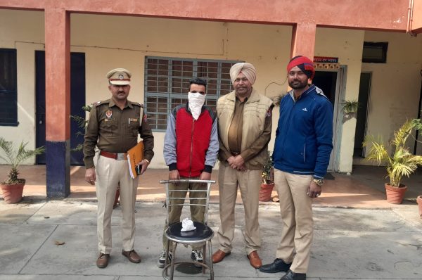 ਜਿਲ੍ਹਾ ਜਲੰਧਰ ਦਿਹਾਤੀ ਦੇ ਥਾਣਾ ਲਾਬੜਾ ਦੀ ਪੁਲਿਸ ਵੱਲੋਂ 01 ਨਸ਼ਾ ਤਸਕਰ ਨੂੰ 90 ਨਸ਼ੀਲੀਆਂ ਗੋਲੀਆਂ ਸਮੇਤ ਕੀਤਾ ਗ੍ਰਿਫਤਾਰ ।