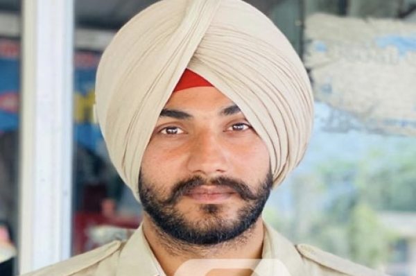 ਅਜਨਾਲਾ :ਪੁਲਸ ਅਤੇ ਲੁਟੇਰਾ ਗਰੋਹ ਵਿਚਾਲੇ ਹੋਏ ਮੁਕਾਬਲੇ ‘ਚ ਇਕ ਪੁਲਿਸ ਮੁਲਾਜ਼ਮ ਜ਼ਖ਼ਮੀ