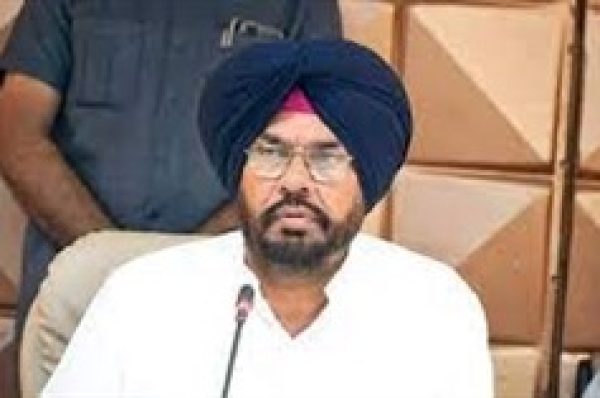 ਪੰਜਾਬ ‘ਚ 10 ਜੂਨ ਤੱਕ ਸਾਰੀਆਂ ਪੰਚਾਇਤੀ ਜ਼ਮੀਨਾਂ ਤੋਂ ਕਬਜ਼ੇ ਛੁਡਵਾਉਣ ਦੇ ਹੁਕਮ