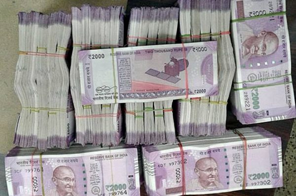 ਜੇਕਰ ਤੁਹਾਡੇ ਕੋਲ ਵੀ ਦੋ ਹਜ਼ਾਰ ਦੇ ਨੋਟ ਹਨ ਤਾਂ ਪਹਿਲਾਂ ਕਰੋ ਇਹ ਕੰਮ, ਜਾਣੋ ਹਰ ਸਵਾਲ ਦਾ ਜਵਾਬ