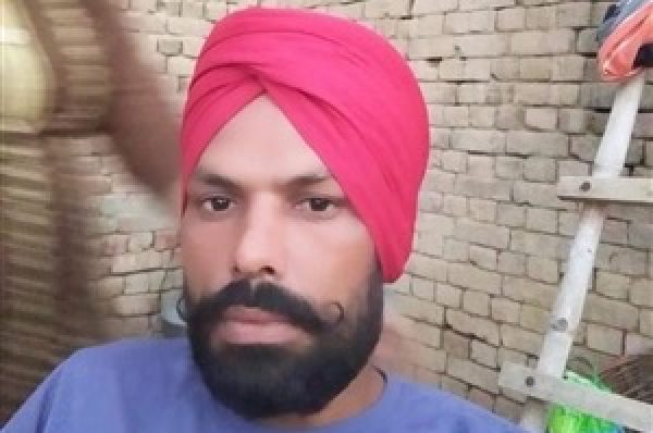 ਮਲੋਟ ‘ਚ ਕਤਲ ! ਮਾਮੂਲੀ ਤਕਰਾਰ ਤੋਂ ਬਾਅਦ ਗੁਆਂਢੀ ਨੂੰ ਫਹੁੜਾ ਮਾਰ ਕੇ ਉਤਾਰਿਆ ਮੌਤ ਦੇ ਘਾਟ