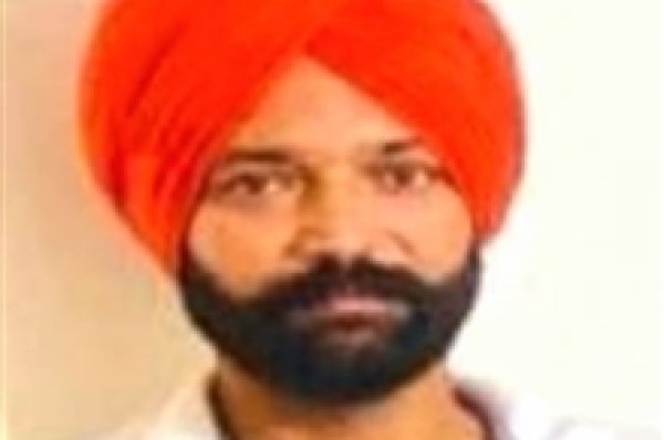 ਬਟਾਲਾ ‘ਚ ਅਣਪਛਾਤੇ ਹਮਲਾਵਰਾਂ ਵੱਲੋਂ ਕਾਂਗਰਸੀ ਸਰਪੰਚ ਦਾ ਤੇਜ਼ਧਾਰ ਹਥਿਆਰਾਂ ਨਾਲ ਕਤਲ, ਪੁਲਿਸ ਵੱਲੋਂ ਅਗਲੇਰੀ ਕਾਰਵਾਈ ਸ਼ੁਰੂ