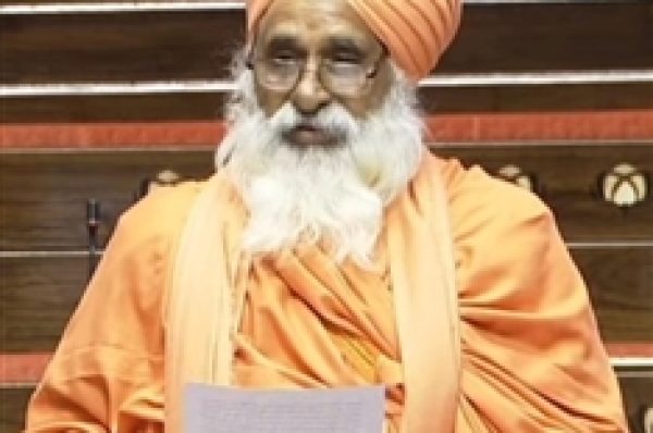 ਸੰਤ ਬਲਬੀਰ ਸਿੰਘ ਸੀਚੇਵਾਲ ਨੇ ਰਾਜ ਸਭਾ ’ਚ ਉਠਾਇਆ ਖਾੜੀ ਦੇਸ਼ਾਂ ’ਚ ਔਰਤਾਂ ਨੂੰ ਵੇਚਣ ਦਾ ਮਾਮਲਾ, ਕਿਹਾ- ਫਸਾ ਰਹੇ ਹਨ ਟਰੈਵਲ ਏਜੰਟ