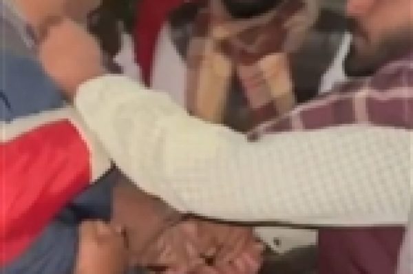 ਜਲੰਧਰ ‘ਚ ਹਾਈਵੋਲਟੇਜ ਡਰਾਮਾ…DSP ਨੇ ਨਸ਼ੇ ‘ਚ ਚਲਾਈ ਗੋਲ਼ੀ, ਲੋਕਾਂ ਨੇ ਪਿਸਤੌਲ ਖੋਹ ਕੇ ਕੁੱਟਿਆ; ਲਾਅ ਦੇ ਵਿਦਿਆਰਥੀ ਨਾਲ ਹੋਇਆ ਸੀ ਵਿਵਾਦ
