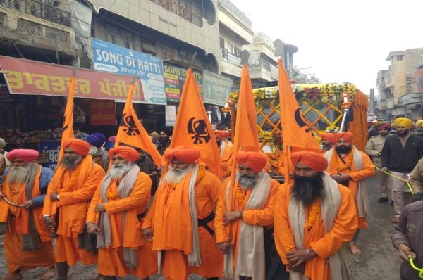 ਸ੍ਰੀ ਮੁਕਤਸਰ ਸਾਹਿਬ ਵਿਖੇ ਸਜਾਇਆ ਵਿਸ਼ਾਲ ਨਗਰ ਕੀਰਤਨ, ਖ਼ਾਲਸਾਈ ਰੰਗ ’ਚ ਰੰਗਿਆ ਸ਼ਹਿਰ